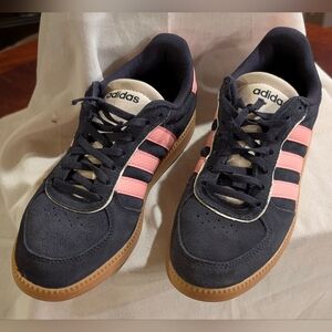 EUC Adidas Women's Navy Suede Sneakers with Pink Stripes and Gum Sole